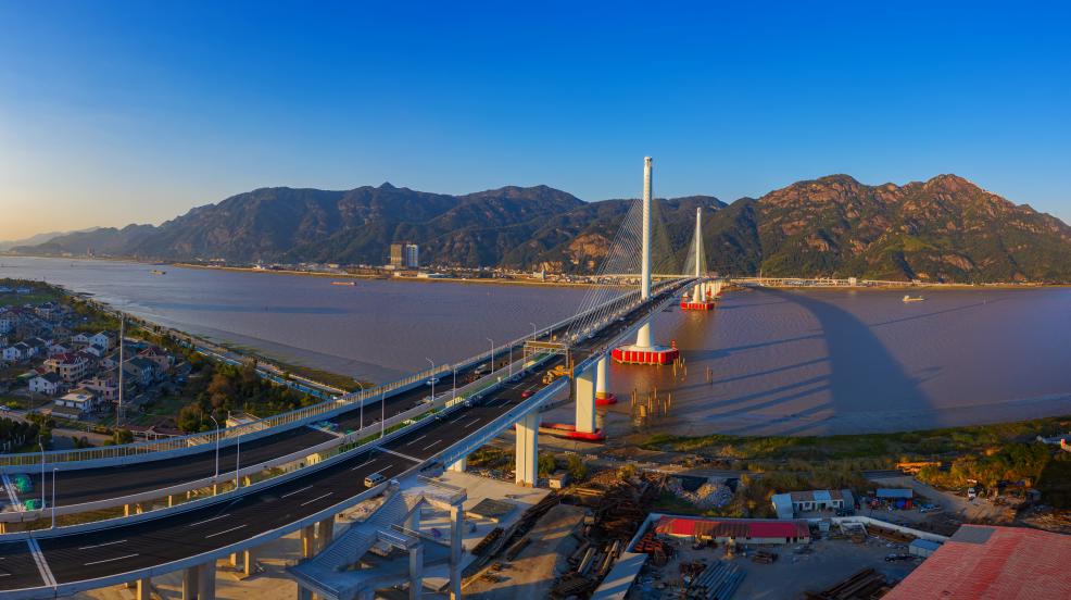 北汊桥沥青摊铺工程瓯海大道综合整治提升工程瓯江路道路及景观改造